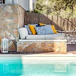 Muscalas By Konnect, 200m From The Βίλα