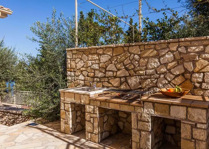 Muscalas By Konnect, 200m From The Βίλα Λάκκα