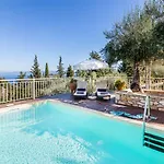 Vila Muscalas By Konnect, 200m From The